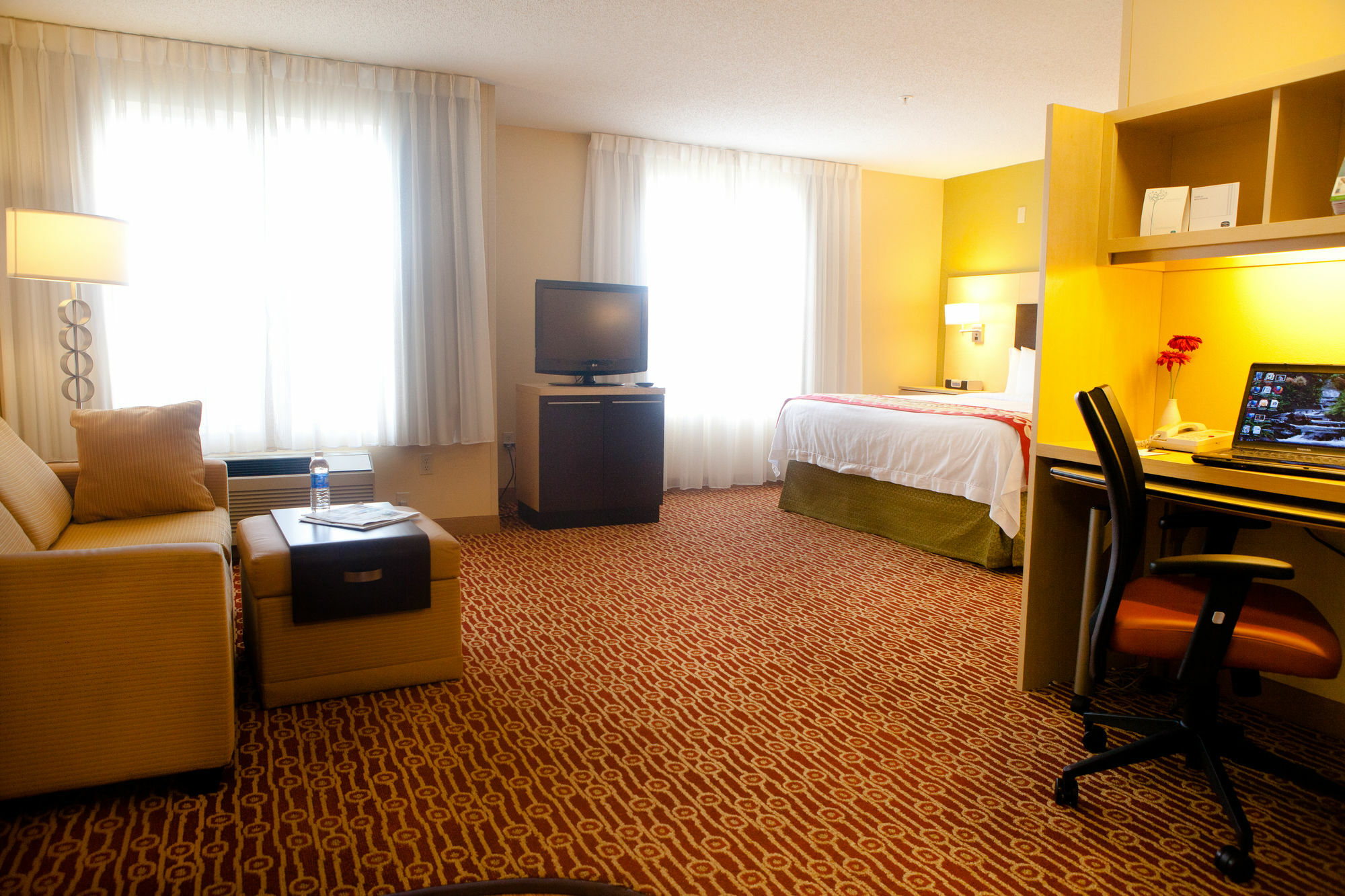 Towneplace Hotel 3*